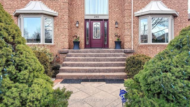 246 Thornway Ave, House detached with 5 bedrooms, 4 bathrooms and 6 parking in Vaughan ON | Image 12