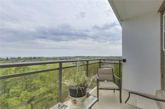 1001 - 212 Kerr St, Condo with 2 bedrooms, 1 bathrooms and 1 parking in Oakville ON | Image 11
