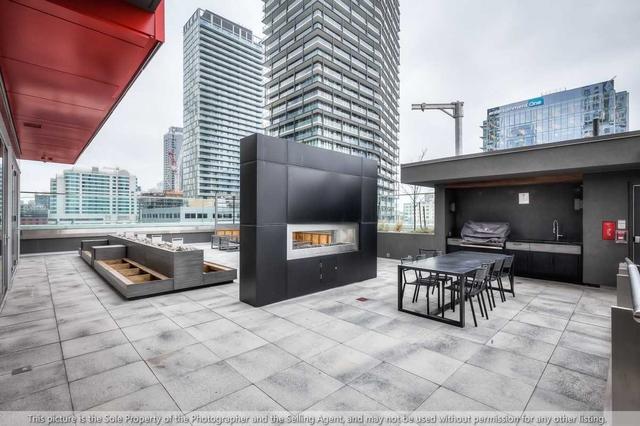 3603 - 318 Richmond St W, Condo with 1 bedrooms, 1 bathrooms and 0 parking in Toronto ON | Image 4