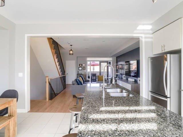 vaughan - 10600 Bathurst St, House attached with 3 bedrooms, 3 bathrooms and 2 parking in Vaughan ON | Image 5