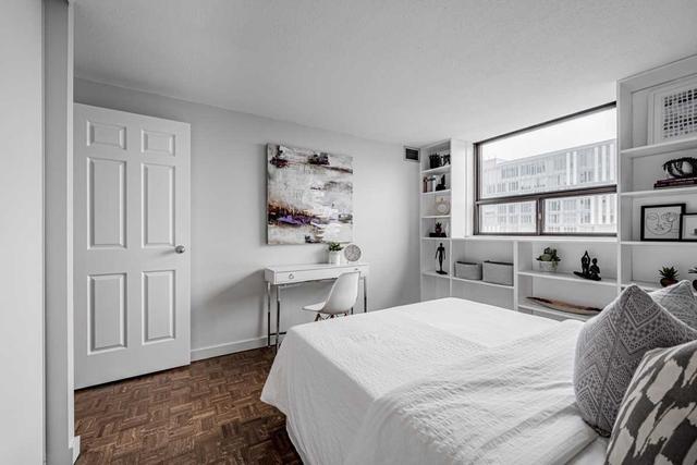 929 - 60 St Patrick St, Condo with 1 bedrooms, 1 bathrooms and 0 parking in Toronto ON | Image 7