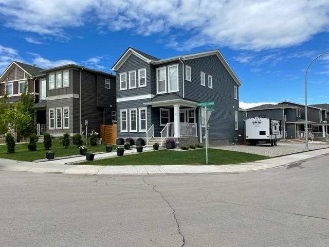 30 Evanscrest Common Nw, House detached with 4 bedrooms, 3 bathrooms and 4 parking in Calgary AB | Image 1