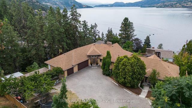2092 Bennett Rd, House detached with 1 bedrooms, 4 bathrooms and 9 parking in Kelowna BC | Image 1