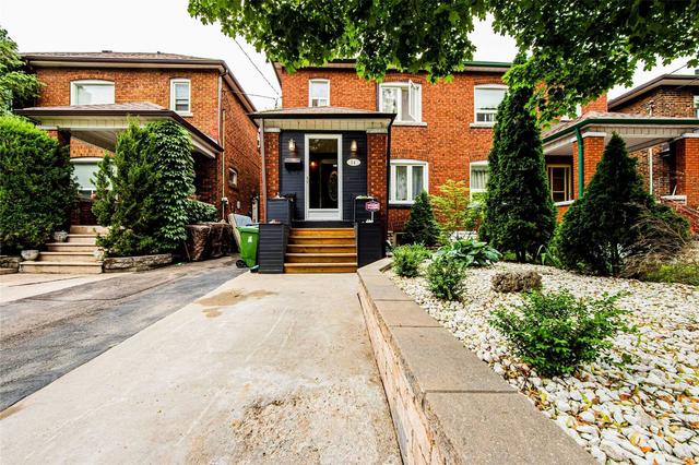 34 Roseneath Gdns, House semidetached with 3 bedrooms, 2 bathrooms and 1 parking in Toronto ON | Card Image