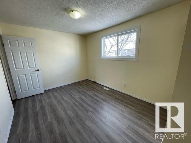 1430 Lakewood Rd Nw, House attached with 3 bedrooms, 1 bathrooms and 1 parking in Edmonton AB | Image 15