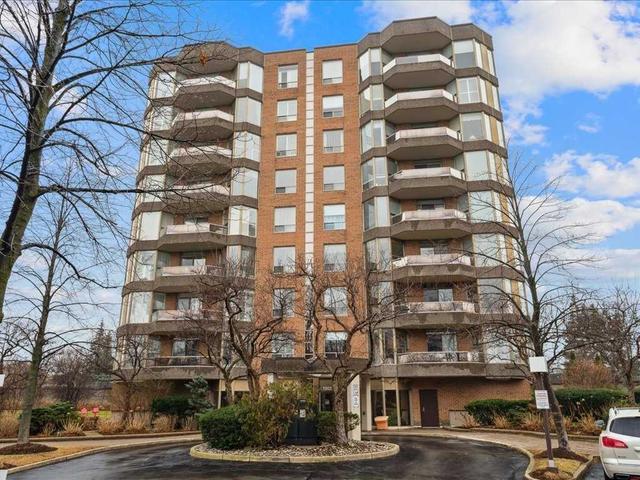 803 - 1903 Pilgrims Way, Condo with 2 bedrooms, 2 bathrooms and 1 parking in Oakville ON | Image 12