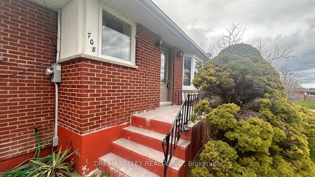 708 Tennyson Ave, House detached with 4 bedrooms, 3 bathrooms and 4 parking in Oshawa ON | Image 23