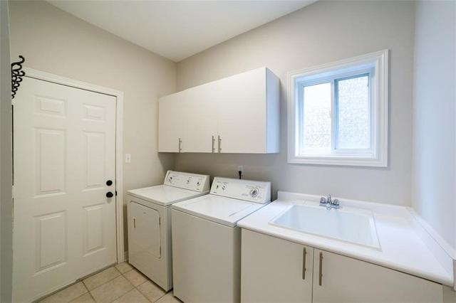 2492 Logan Ave, House detached with 3 bedrooms, 3 bathrooms and 2 parking in Oakville ON | Image 22