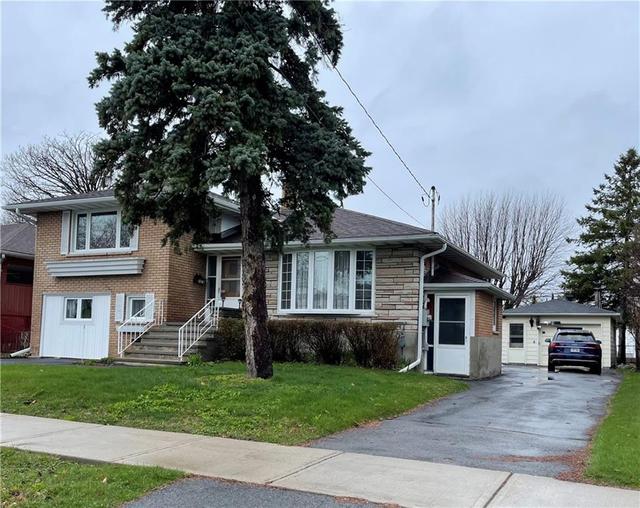 1118 Fifth Street E, House detached with 4 bedrooms, 2 bathrooms and 6 parking in Cornwall ON | Image 1