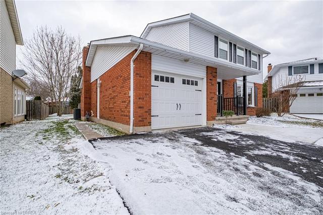 11 Bell Manor Court, House detached with 4 bedrooms, 2 bathrooms and 3 parking in Brantford ON | Image 40