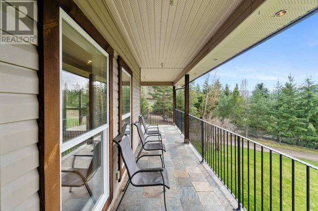 2457 Salmon River Road, House detached with 6 bedrooms, 3 bathrooms and 2 parking in Columbia Shuswap D BC | Image 34