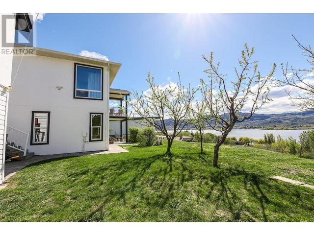 4004 39th Street, House detached with 2 bedrooms, 2 bathrooms and 3 parking in Okanagan Similkameen A BC | Image 45