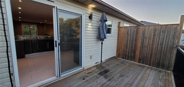 795 Grandview St N, House detached with 3 bedrooms, 2 bathrooms and 7 parking in Oshawa ON | Image 3