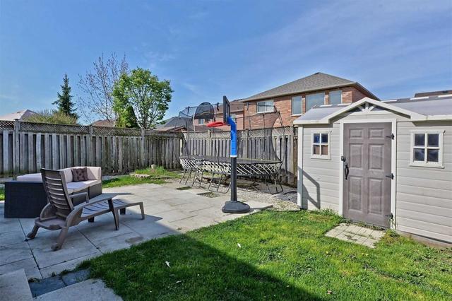 14 Artesian Dr, House detached with 4 bedrooms, 3 bathrooms and 4 parking in Whitby ON | Image 15
