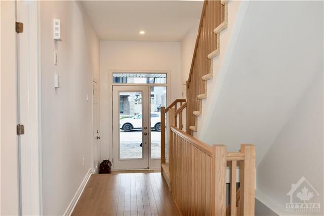 613 Cordelette Circle, Townhouse with 3 bedrooms, 3 bathrooms and 2 parking in Ottawa ON | Image 12