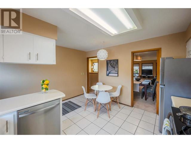 820 Bartlett Avenue, House detached with 4 bedrooms, 2 bathrooms and 4 parking in Oliver BC | Image 29
