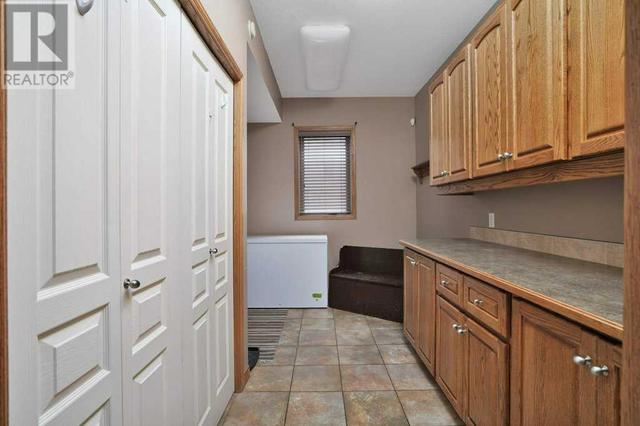128 Irving Crescent, House detached with 4 bedrooms, 3 bathrooms and 2 parking in Red Deer AB | Image 38