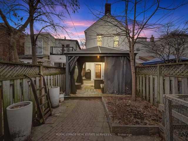 121 Lippincott St, House semidetached with 3 bedrooms, 2 bathrooms and 1 parking in Toronto ON | Image 33