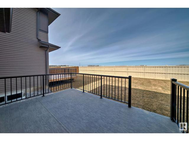 34 Edgefield Wy, House detached with 3 bedrooms, 2 bathrooms and null parking in Sturgeon County AB | Image 33