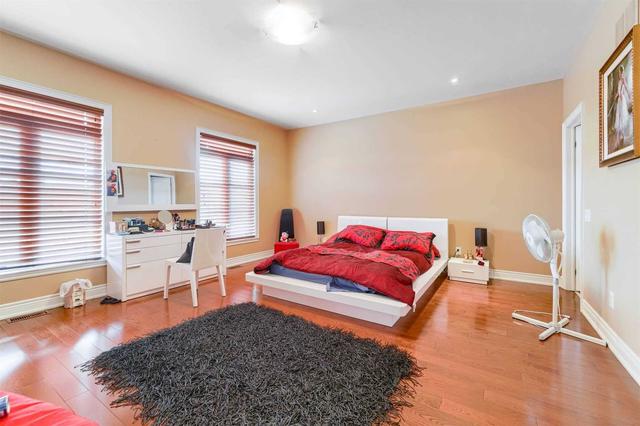 90 May Ave, House detached with 4 bedrooms, 5 bathrooms and 8 parking in Richmond Hill ON | Image 25