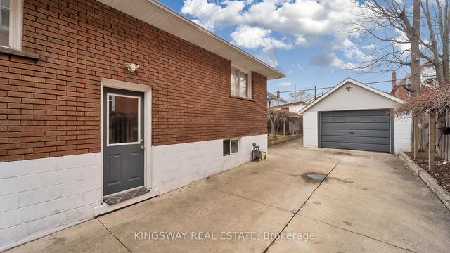 293 Wentworth St, House detached with 3 bedrooms, 2 bathrooms and 5 parking in Hamilton ON | Image 29