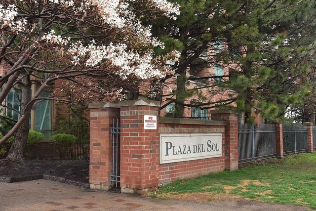 710 - 900 Steeles Ave W, Townhouse with 3 bedrooms, 3 bathrooms and 2 parking in Vaughan ON | Image 1