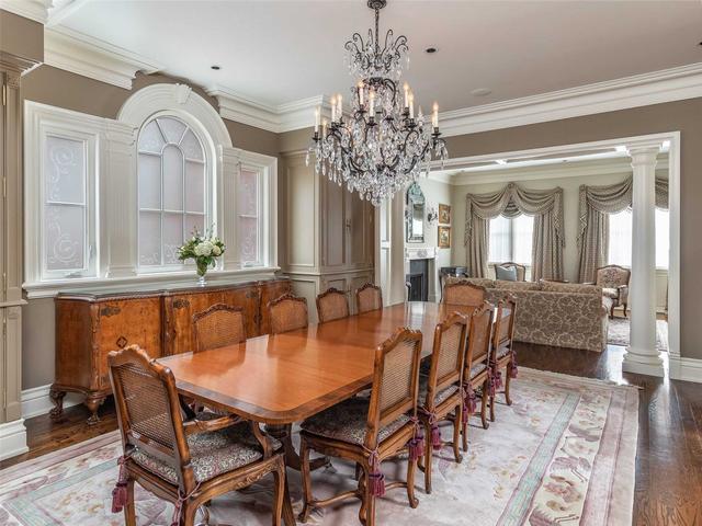 570 Bedford Park Ave, House detached with 4 bedrooms, 4 bathrooms and 6 parking in Toronto ON | Image 2