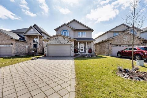 1249 Savannah Drive Ne, House detached with 4 bedrooms, 2 bathrooms and 3 parking in London ON | Card Image