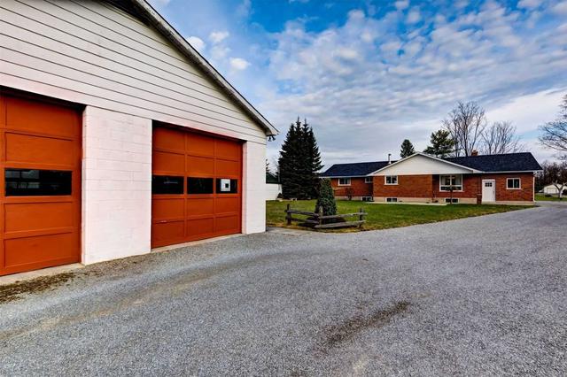 32 Dunn St, House detached with 3 bedrooms, 2 bathrooms and 11 parking in Kawartha Lakes ON | Image 22