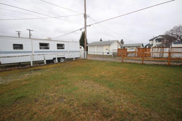 9625 13 Street, House detached with 2 bedrooms, 2 bathrooms and 1 parking in Dawson Creek BC | Image 22