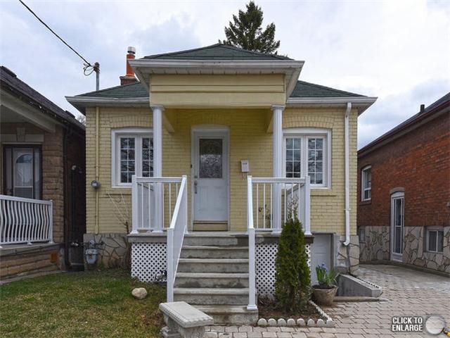 384 Blackthorn Ave, House detached with 2 bedrooms, 2 bathrooms and 1 parking in Toronto ON | Image 1