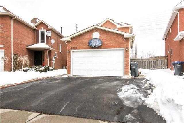 4401 Violet Rd, House detached with 3 bedrooms, 5 bathrooms and 2 parking in Mississauga ON | Image 1