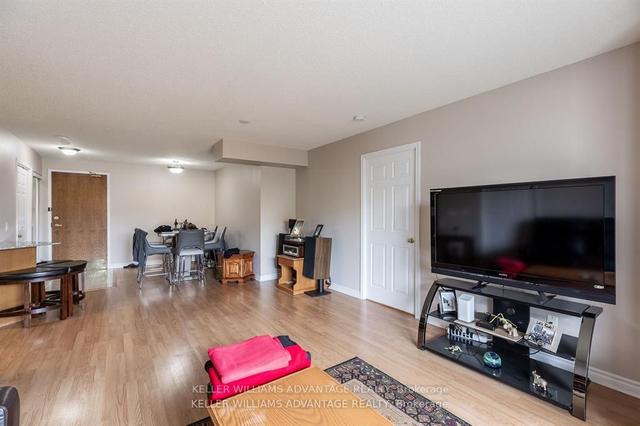 301 - 1730 Eglinton Ave E, Condo with 2 bedrooms, 2 bathrooms and 1 parking in Toronto ON | Image 2