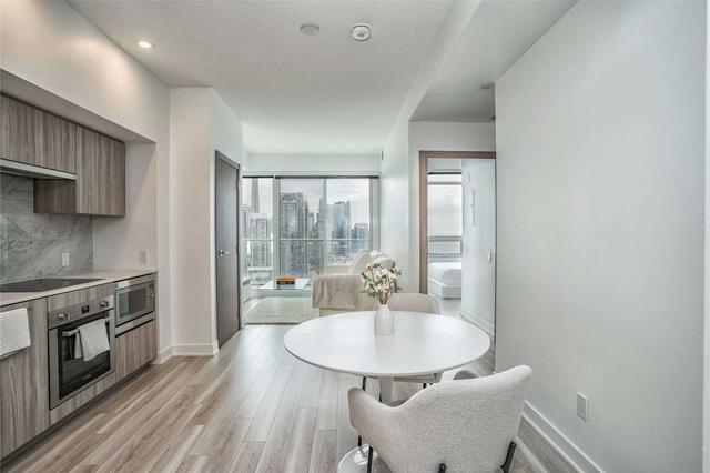 3812 - 17 Bathurst St, Condo with 1 bedrooms, 1 bathrooms and 0 parking in Toronto ON | Image 17