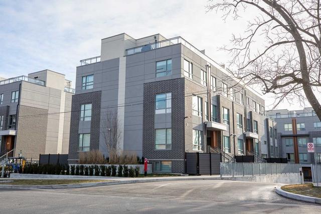 3 - 670 Atwater Ave, Townhouse with 2 bedrooms, 2 bathrooms and 1 parking in Mississauga ON | Image 1