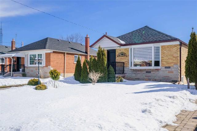 112 Marchington Circ, House detached with 3 bedrooms, 3 bathrooms and 4 parking in Toronto ON | Image 27
