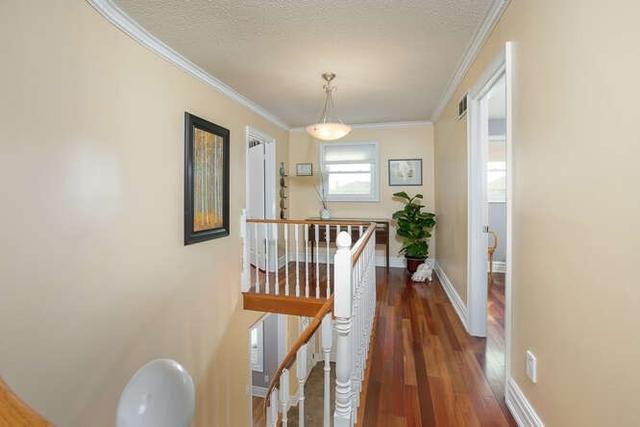 41 Keremeos Cres, House detached with 3 bedrooms, 4 bathrooms and 6 parking in Richmond Hill ON | Image 2