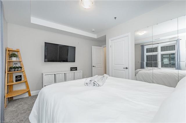 203 - 247 Grey Silo Road, House attached with 2 bedrooms, 2 bathrooms and 1 parking in Waterloo ON | Image 19