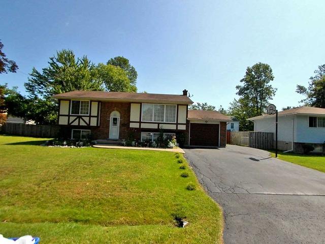 630 Buffalo Rd, House detached with 2 bedrooms, 2 bathrooms and 4 parking in Fort Erie ON | Image 1