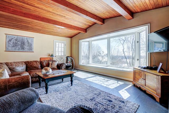 860 Reach St, House detached with 3 bedrooms, 2 bathrooms and 9 parking in Scugog ON | Image 5