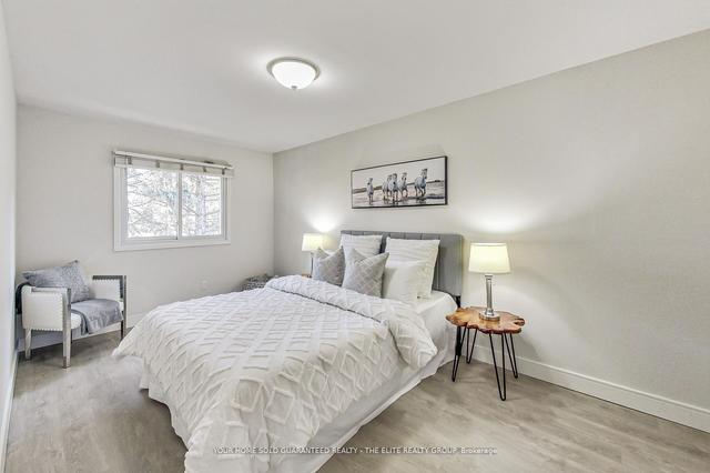 35 - 101 Dundalk Dr, Townhouse with 3 bedrooms, 4 bathrooms and 2 parking in Toronto ON | Image 2
