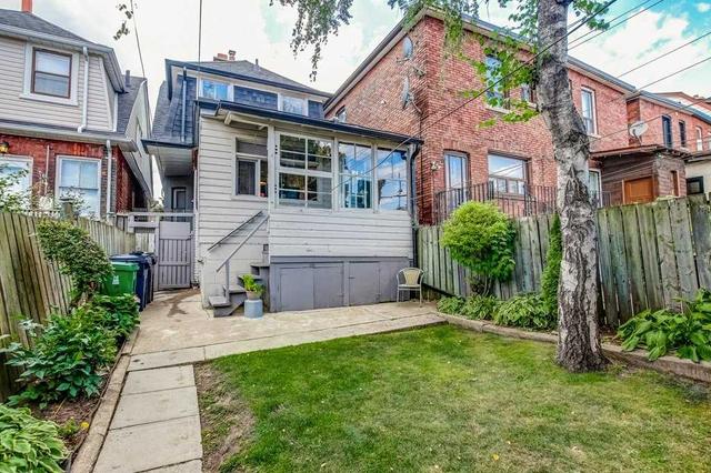 879 Lansdowne Ave, House detached with 3 bedrooms, 2 bathrooms and 1 parking in Toronto ON | Image 16