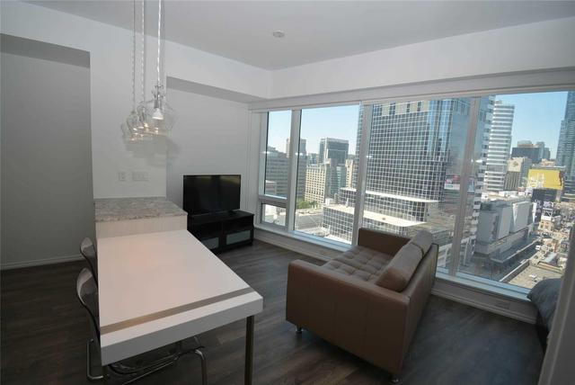 1513 - 197 Yonge St, Condo with 0 bedrooms, 1 bathrooms and null parking in Toronto ON | Image 3