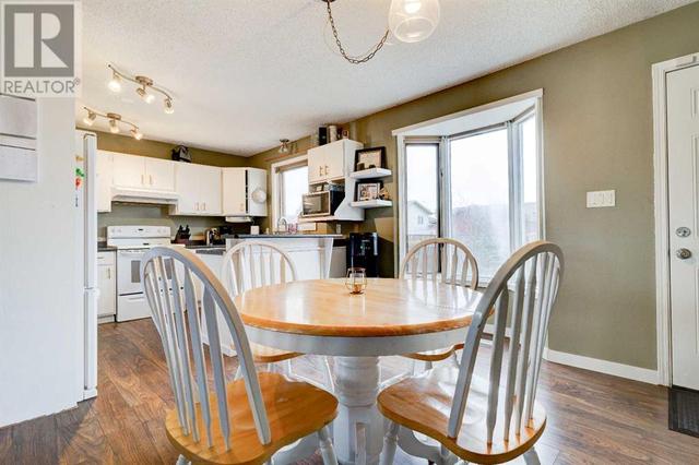 8926 102 Avenue, House detached with 4 bedrooms, 2 bathrooms and 2 parking in Grande Prairie AB | Image 7