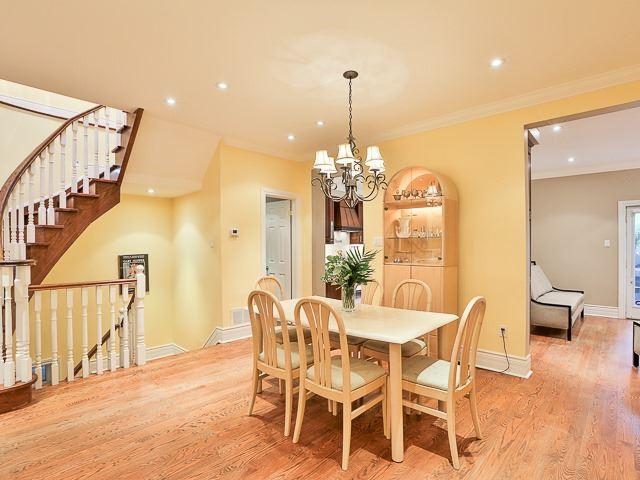 286 Laird Dr, House detached with 4 bedrooms, 4 bathrooms and 2 parking in Toronto ON | Image 5