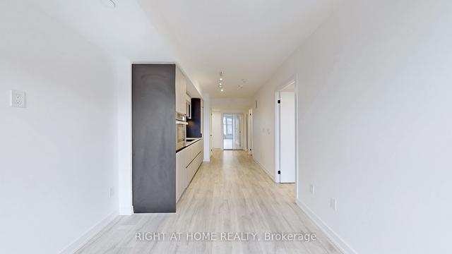 410 - 2 Augusta Ave, Condo with 1 bedrooms, 2 bathrooms and 0 parking in Toronto ON | Image 5