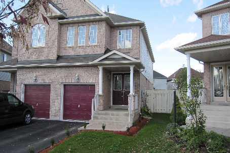 1195 Mowat Lane, House semidetached with 3 bedrooms, 3 bathrooms and 1 parking in Milton ON | Image 1