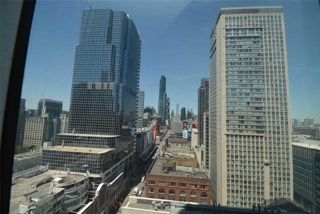 1513 - 197 Yonge St, Condo with 0 bedrooms, 1 bathrooms and null parking in Toronto ON | Image 17