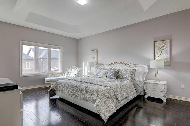 72 Bracknell Ave, House detached with 4 bedrooms, 5 bathrooms and 3 parking in Markham ON | Image 3