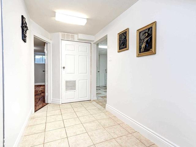 775 Eaglemount Cres, House semidetached with 3 bedrooms, 2 bathrooms and 4 parking in Mississauga ON | Image 24